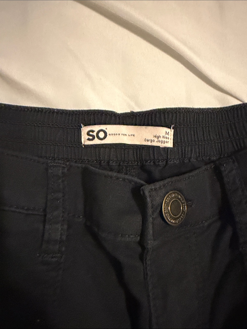 Women’s Cargo Pants Bundle - Picture 6 of 7